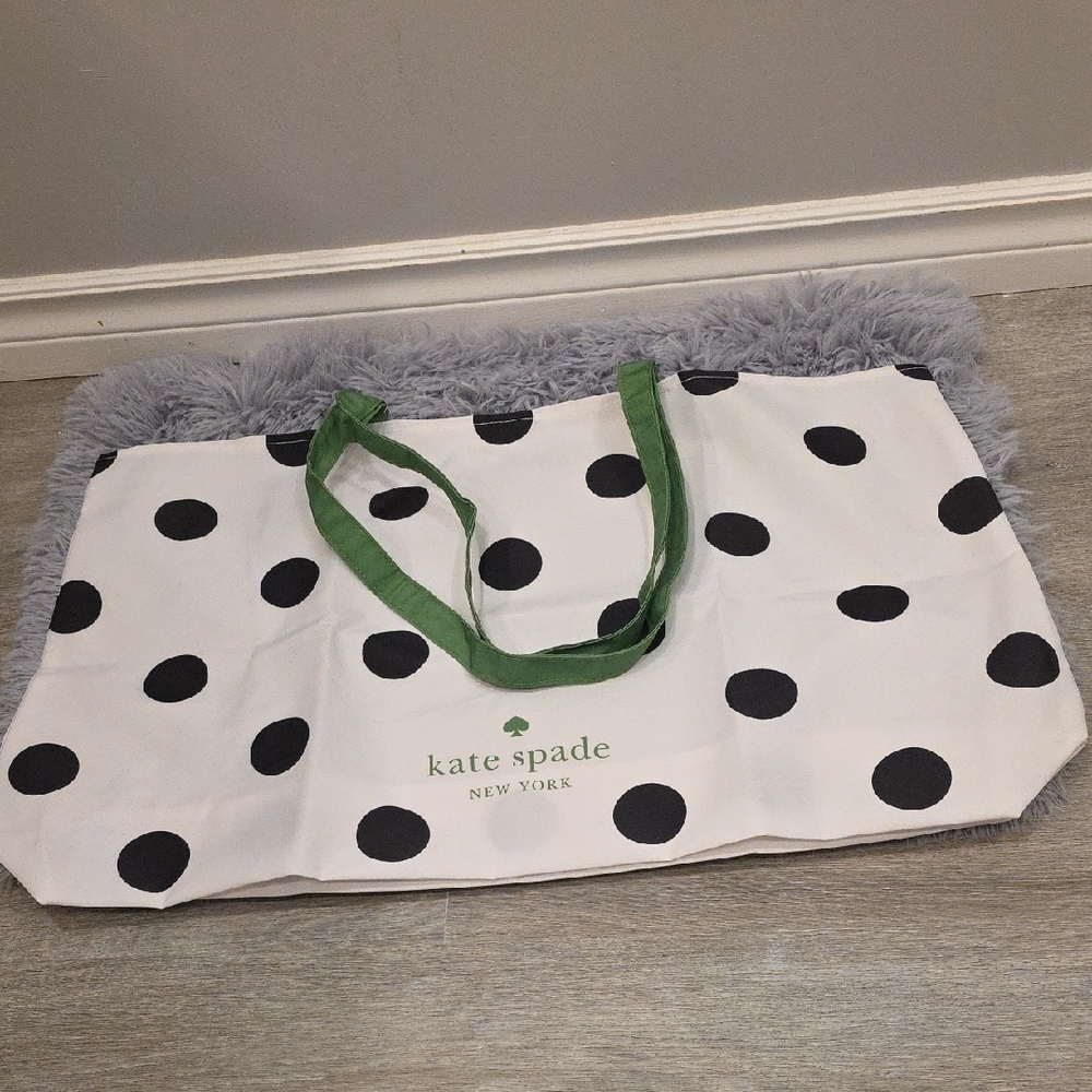 Kate Spade White Tote with Black Dots and Green Handles